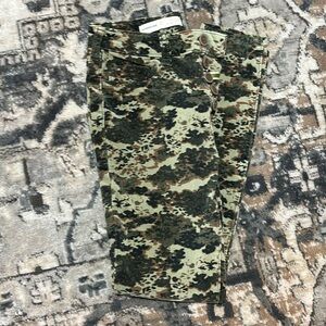Pilcro high rise skinny camo courdroy pants